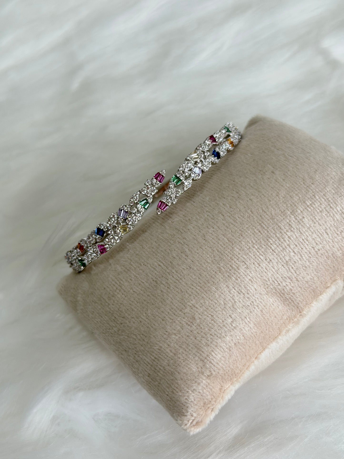 Exclusive bracelet with VVS clarity