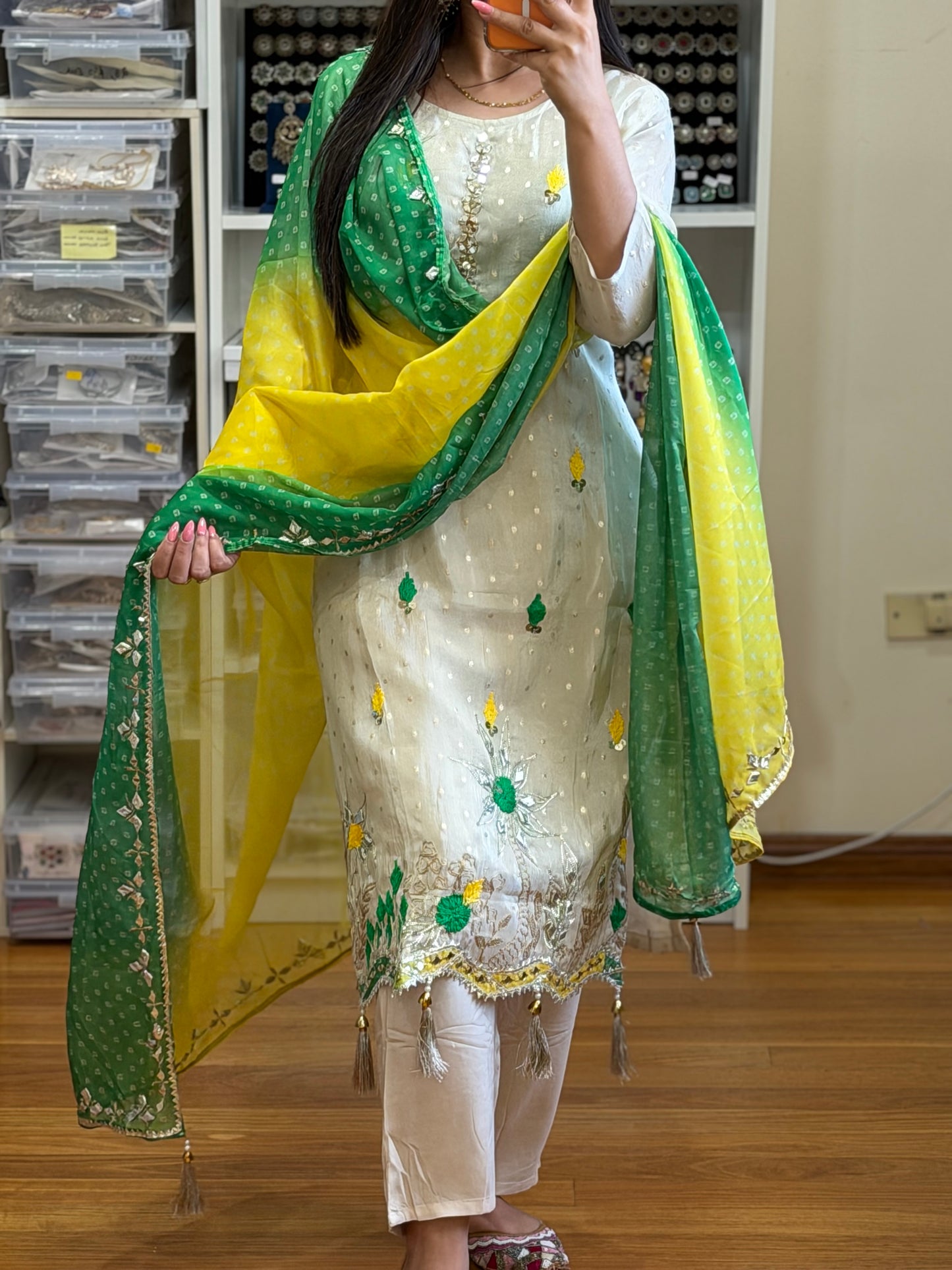 Elegant Handcrafted Shimar Jacquard Suit Set