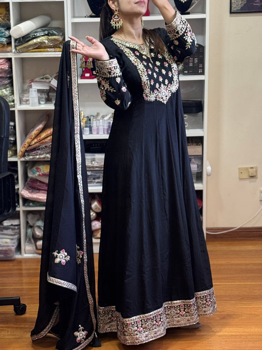 PREMIUM SILK ANARKALI(Free size stitch)