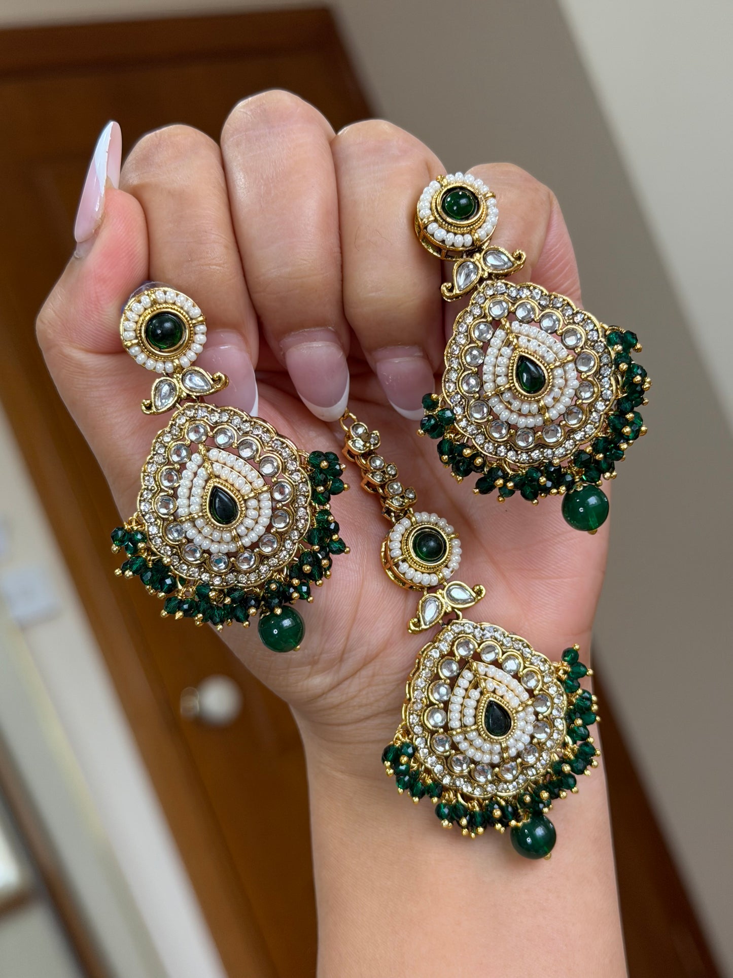 Kundan earrings tikka set