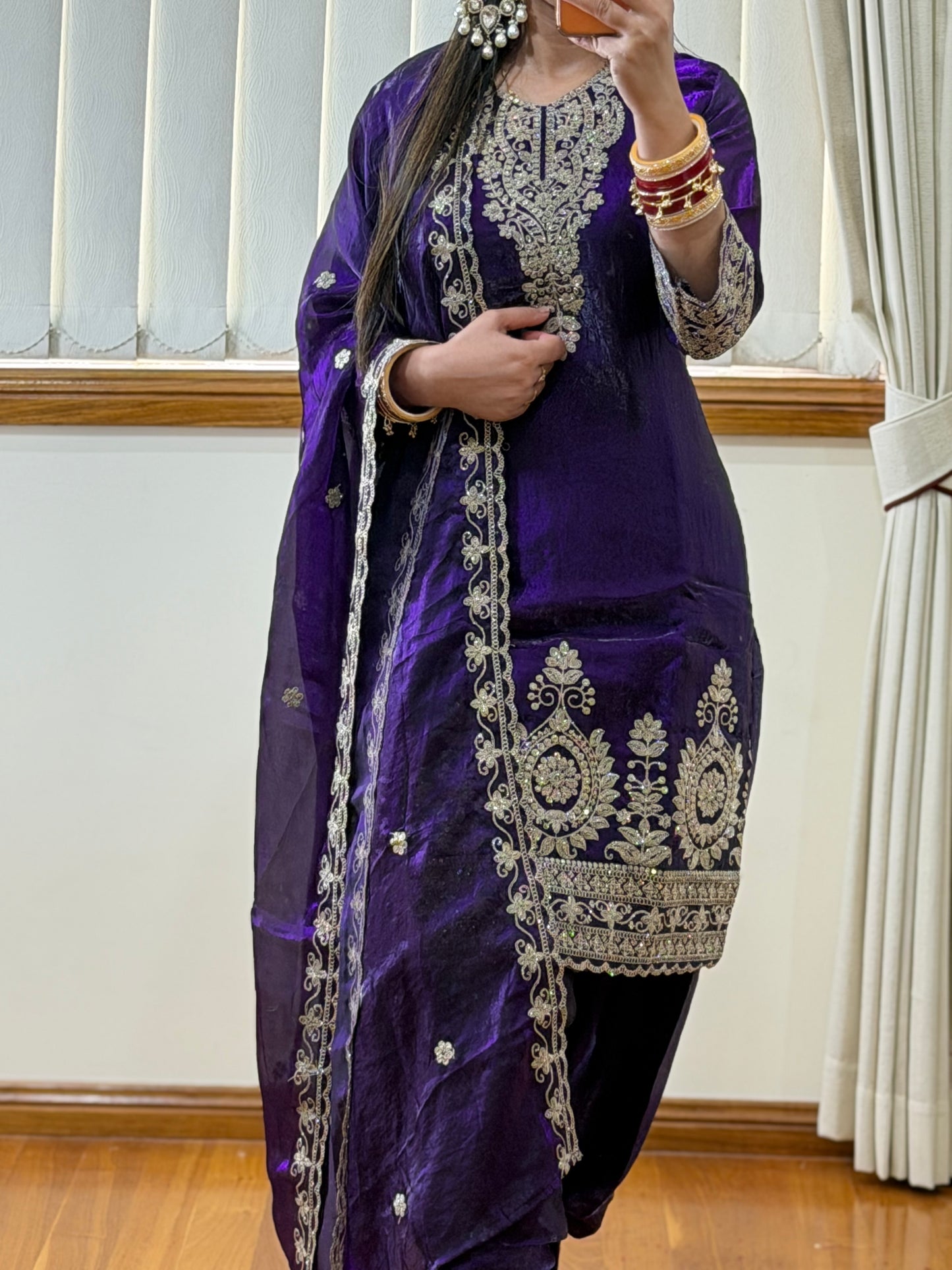 Traditional Farshi Glam