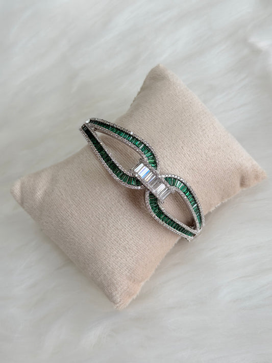 Exclusive bracelet with VVS clarity