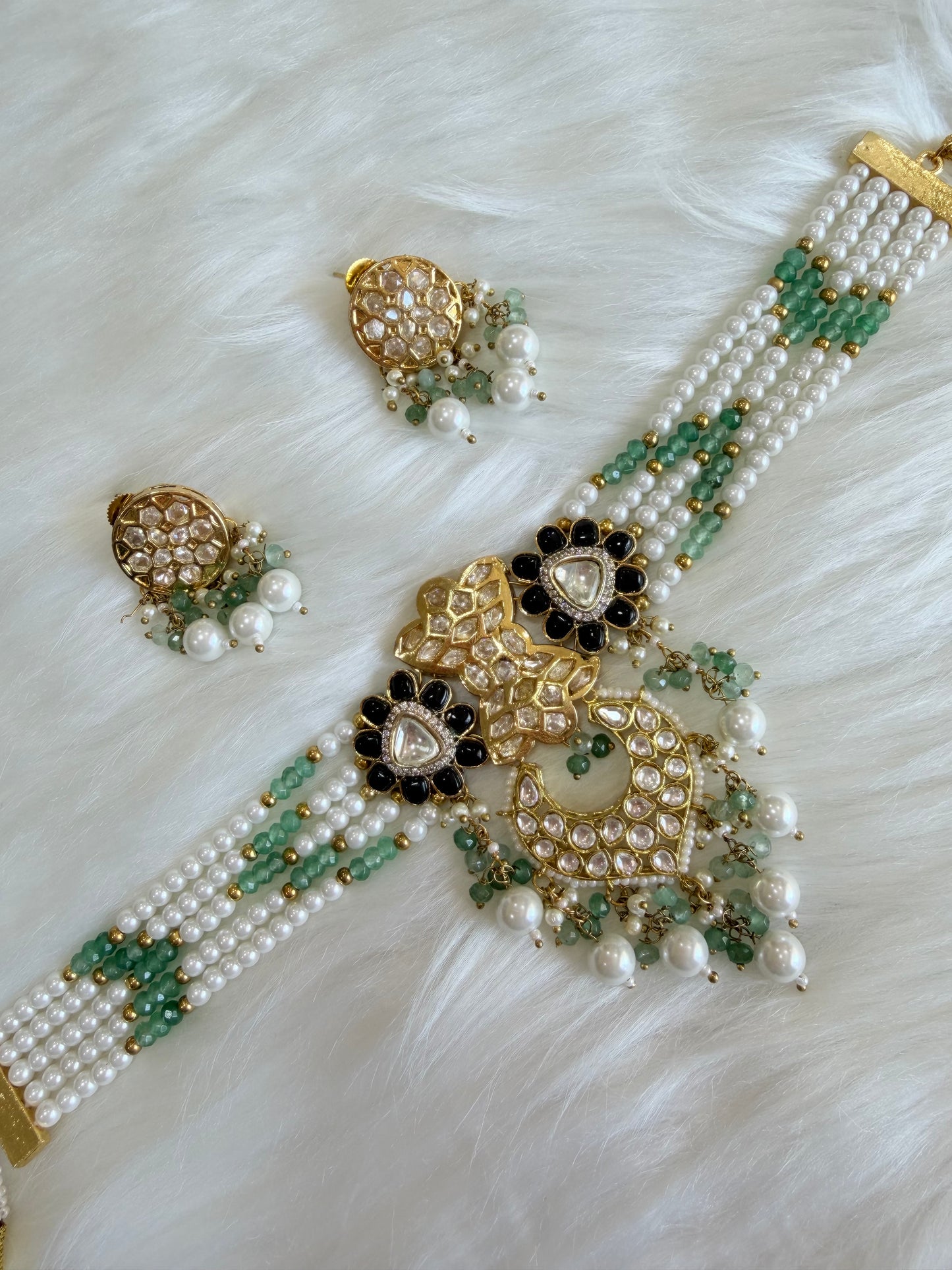 Premium polki kundan chokar set