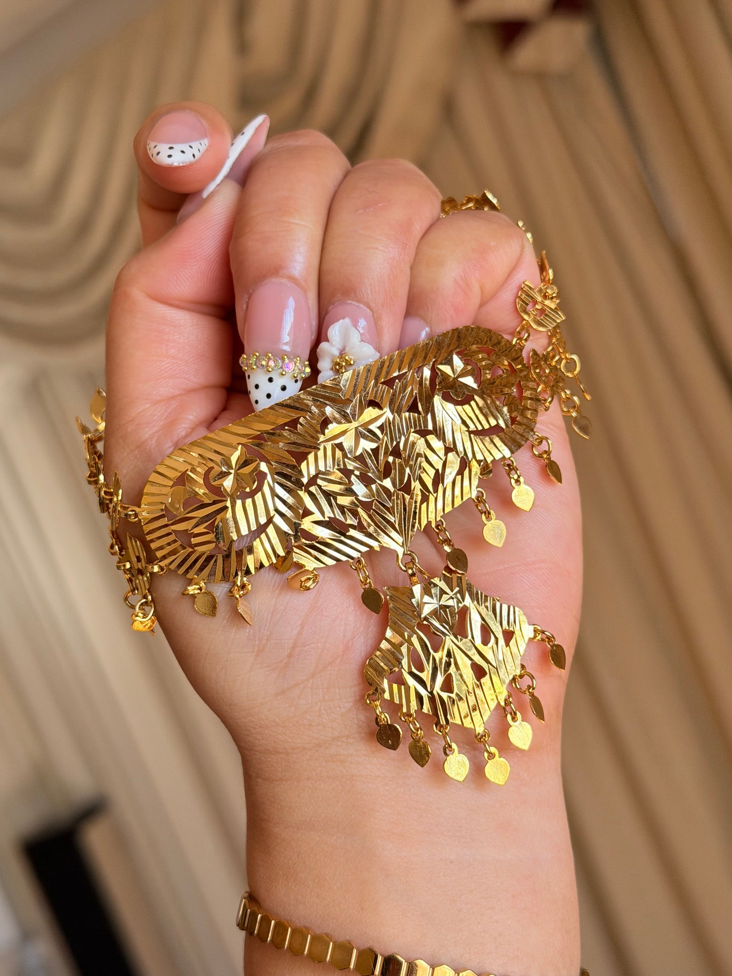 Premium traditional gold look necklace set