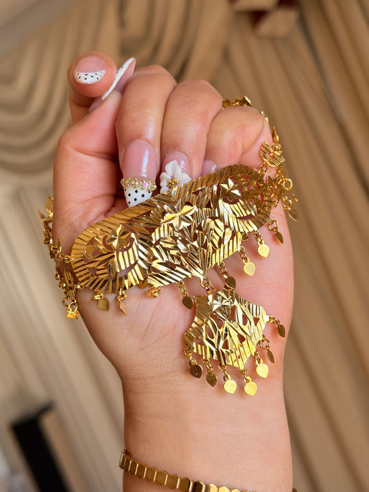 Premium traditional gold look necklace set