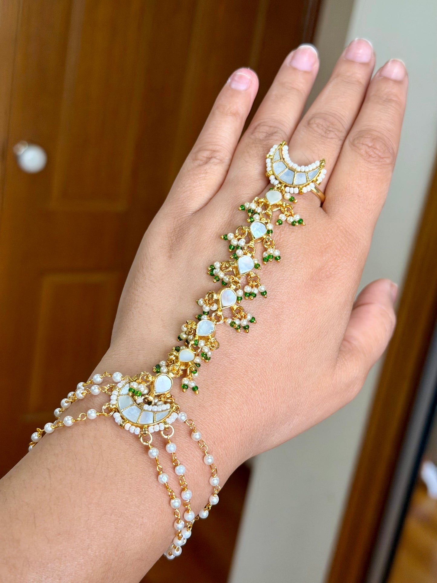 Hand accessories in pachi kundan