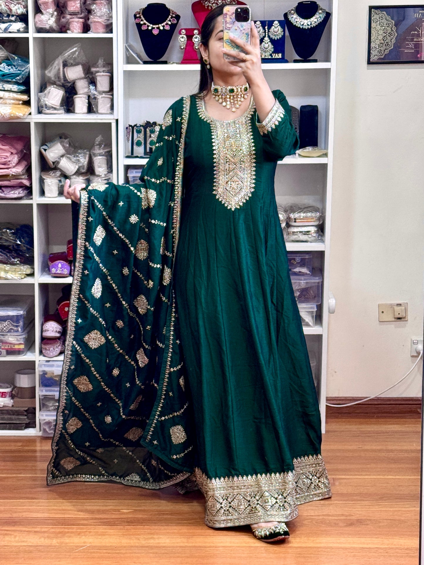 PREMIUM SILK ANARKALI(Free size stitch)