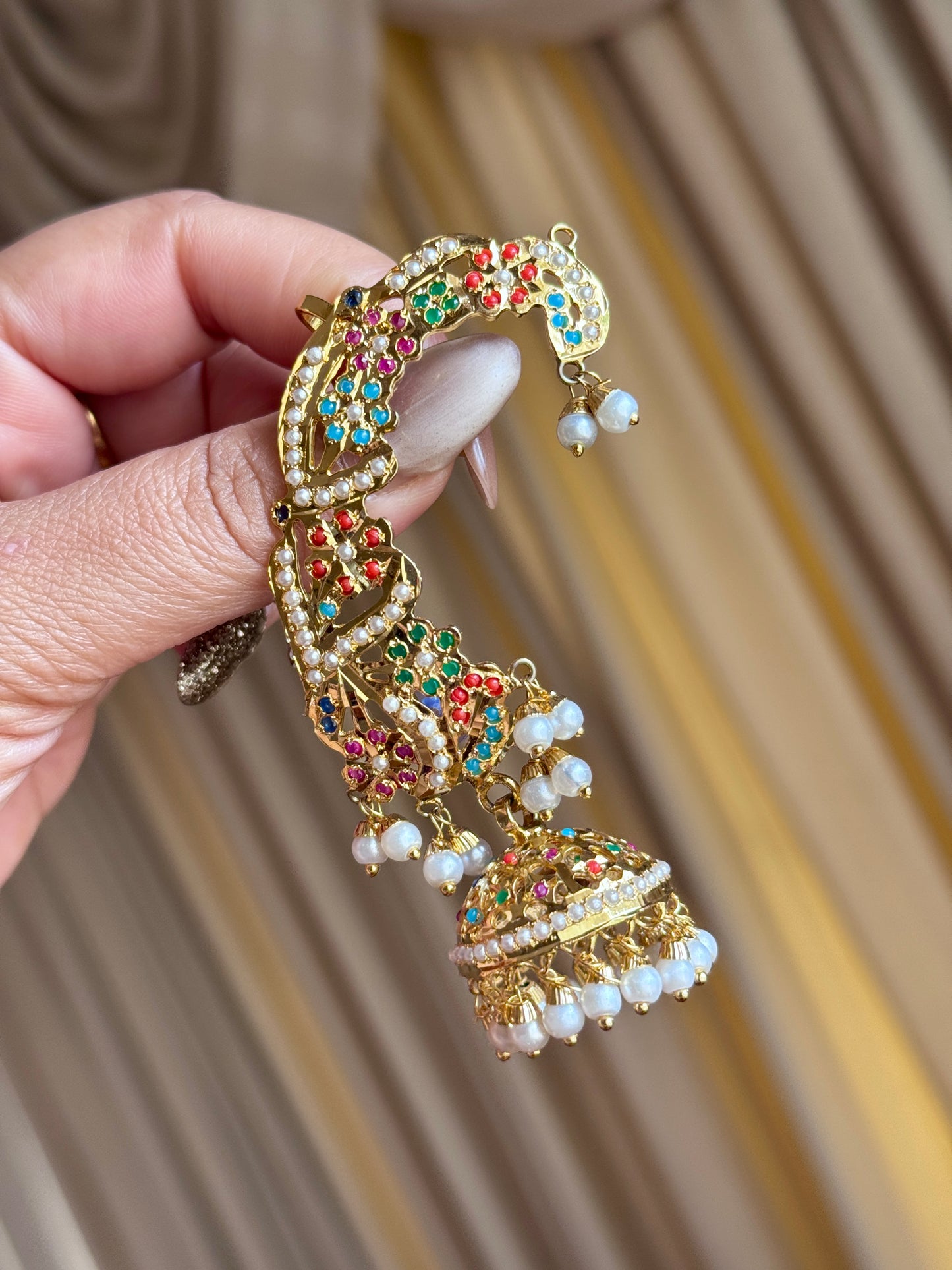 Premium gold look earcuff earrings