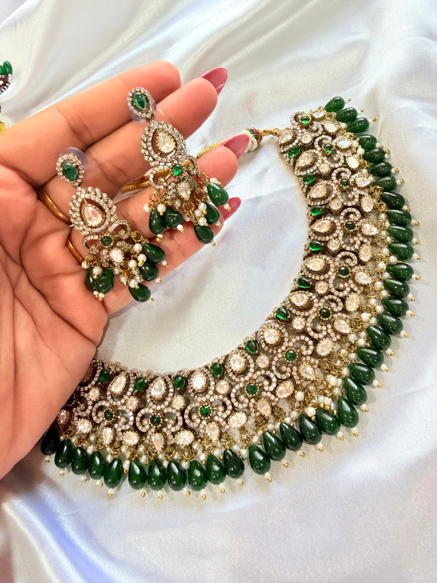 Premium tyani inspired necklace set