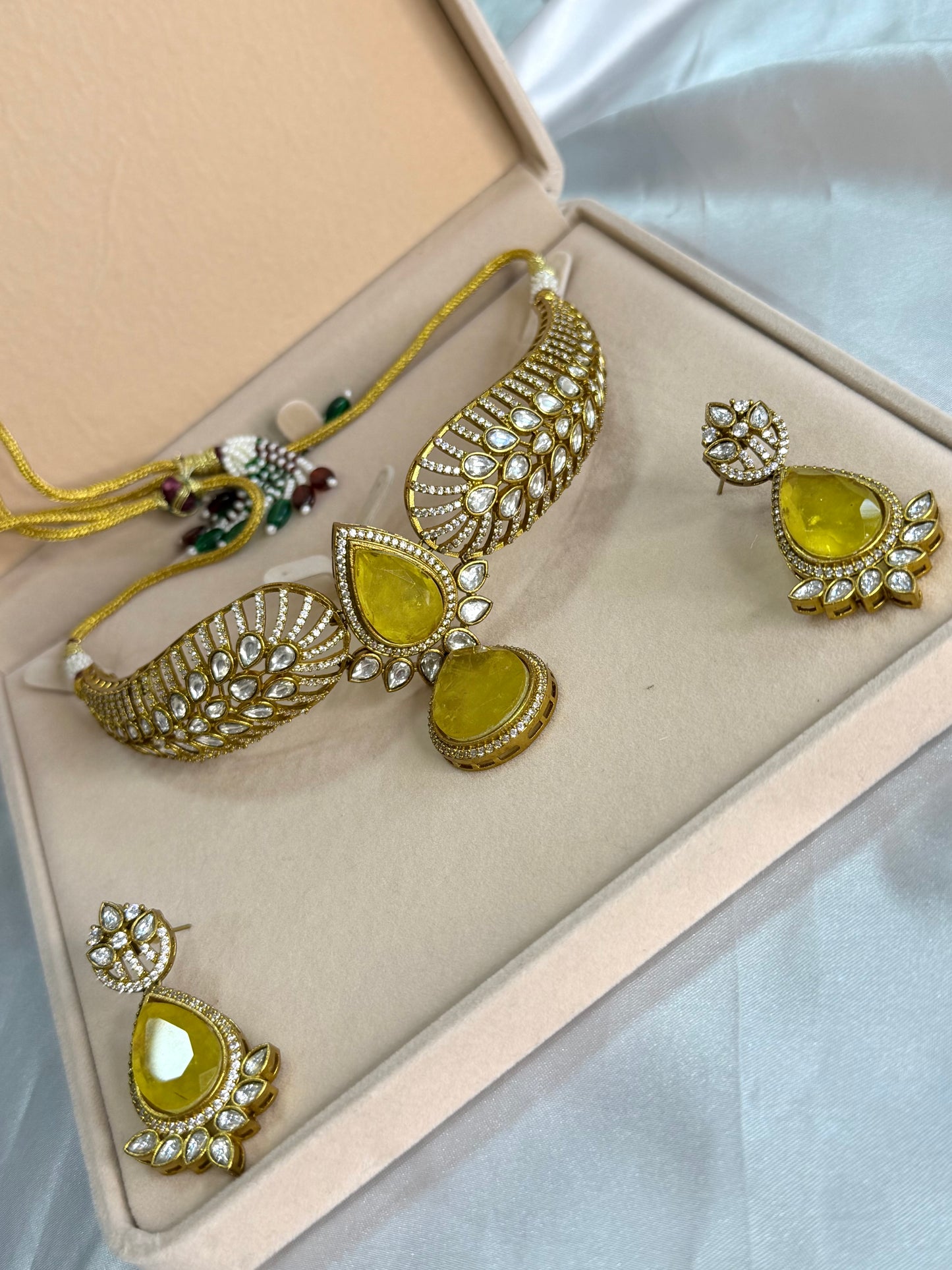 Premium moissanite necklace set(Yellow)