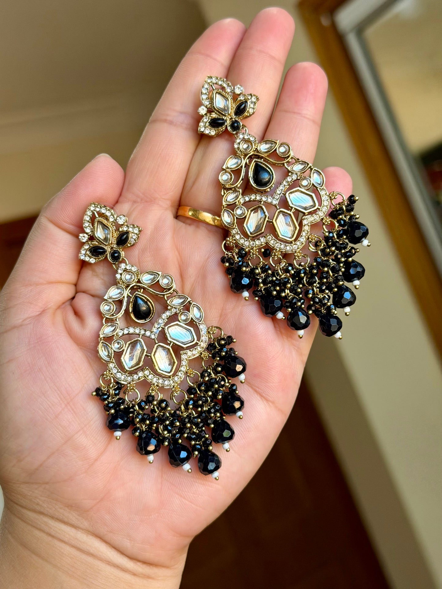 Kundan earrings black