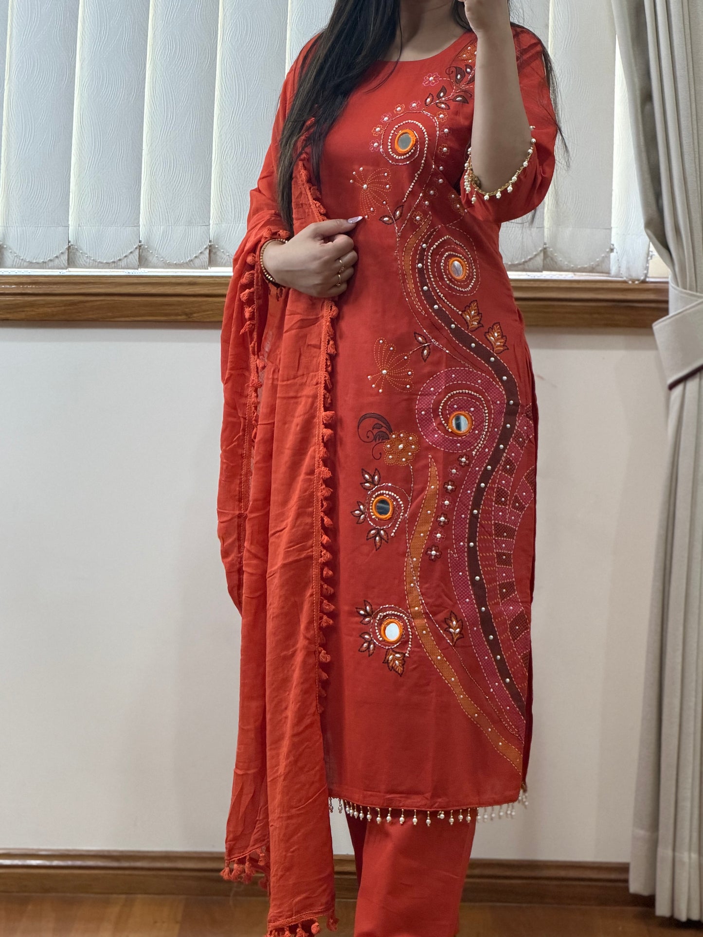 Cotton suit with original mirror eork