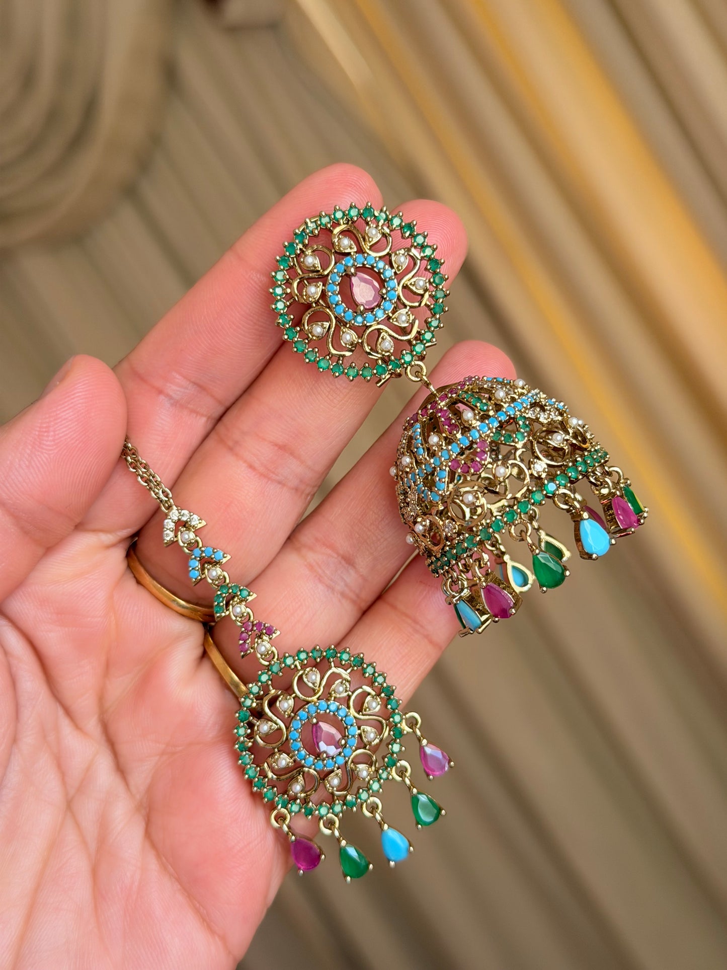 Ad jhumki tikka set