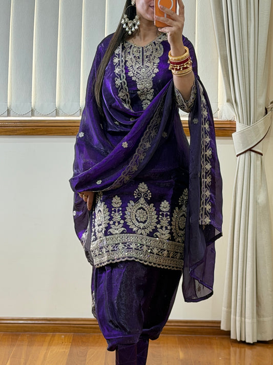 Traditional Farshi Glam