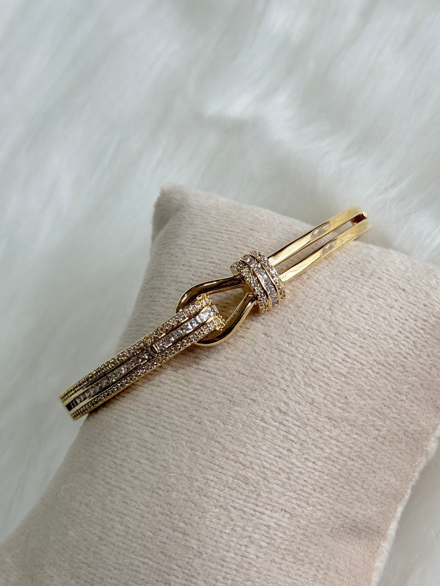 Exclusive bracelet with VVS clarity