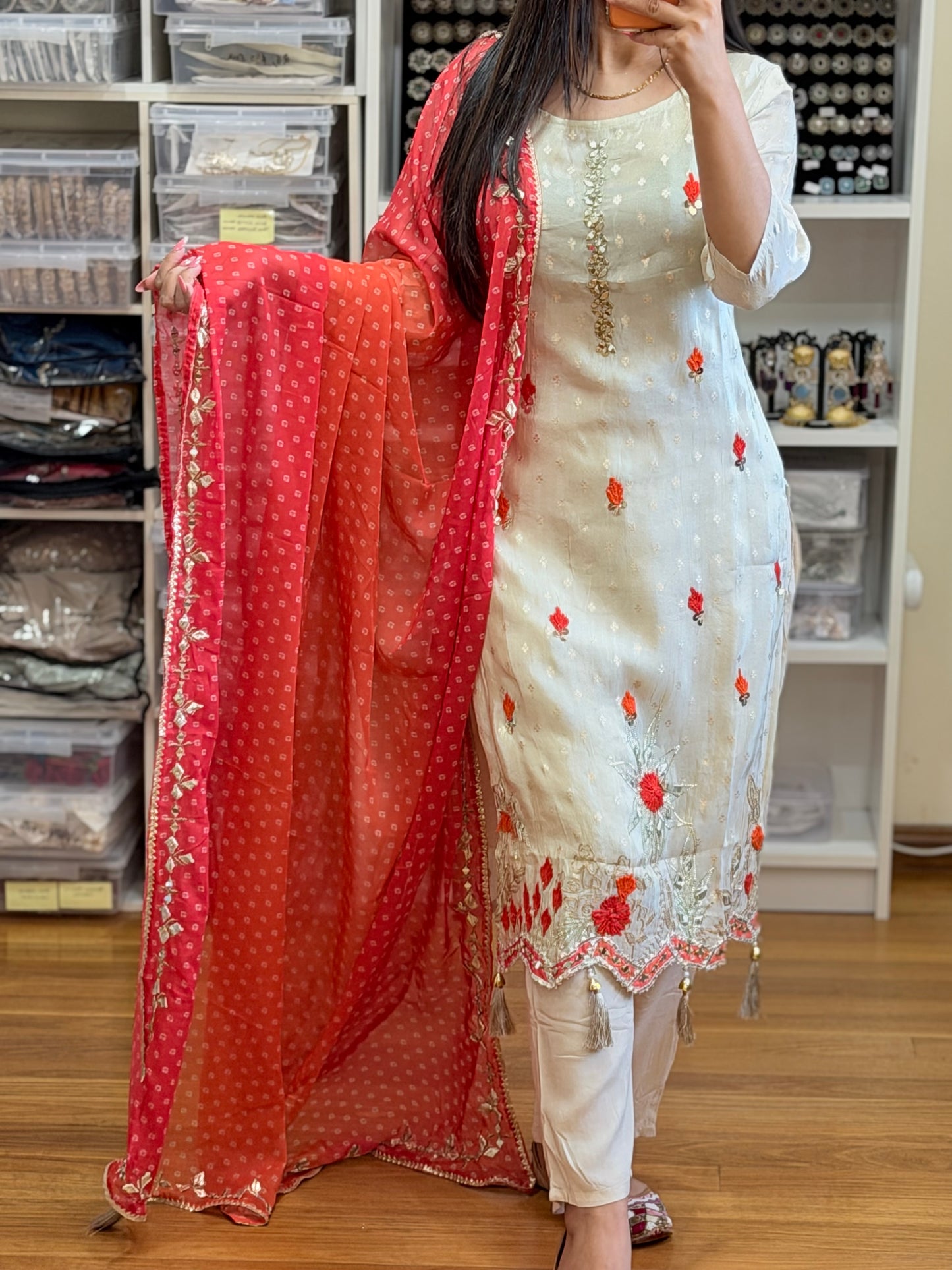 Elegant Handcrafted Shimar Jacquard Suit Set