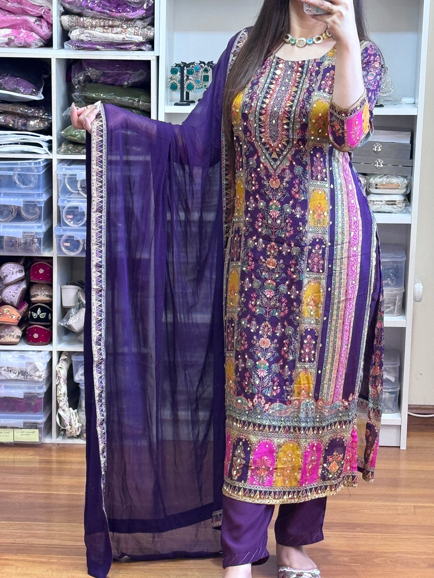 Pure chinon with heavy handwork Suit