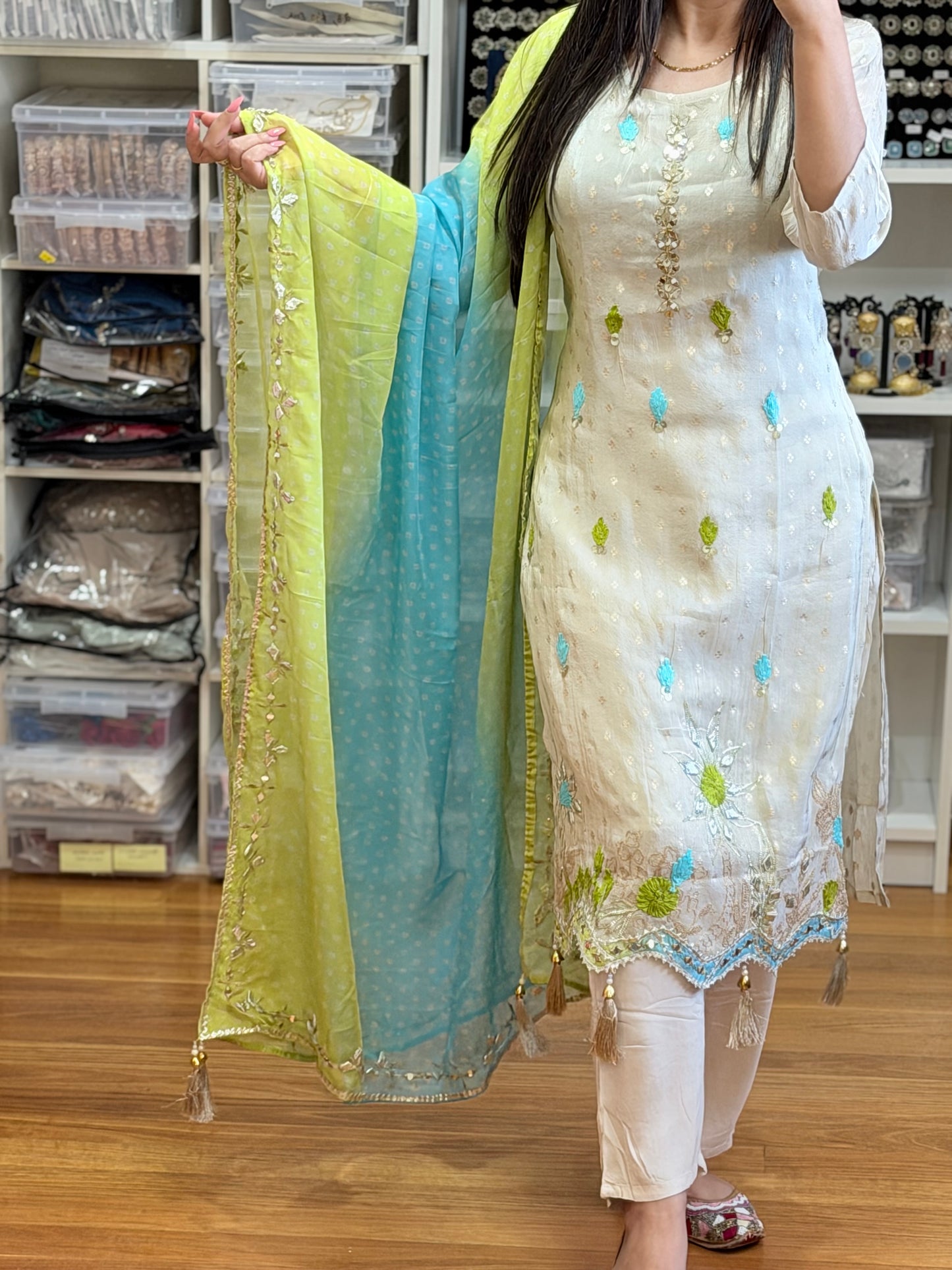 Elegant Handcrafted Shimar Jacquard Suit Set