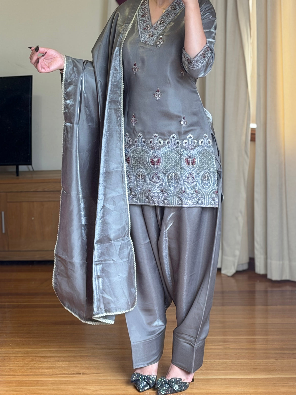 Premium Glass Roman Embroidered Farshi Salwar Suit