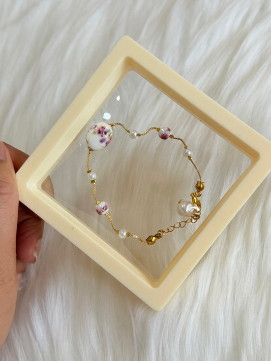Adjustable bracelet