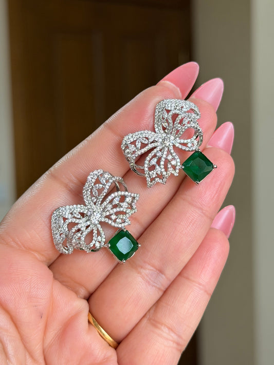 Exclusive bow studs