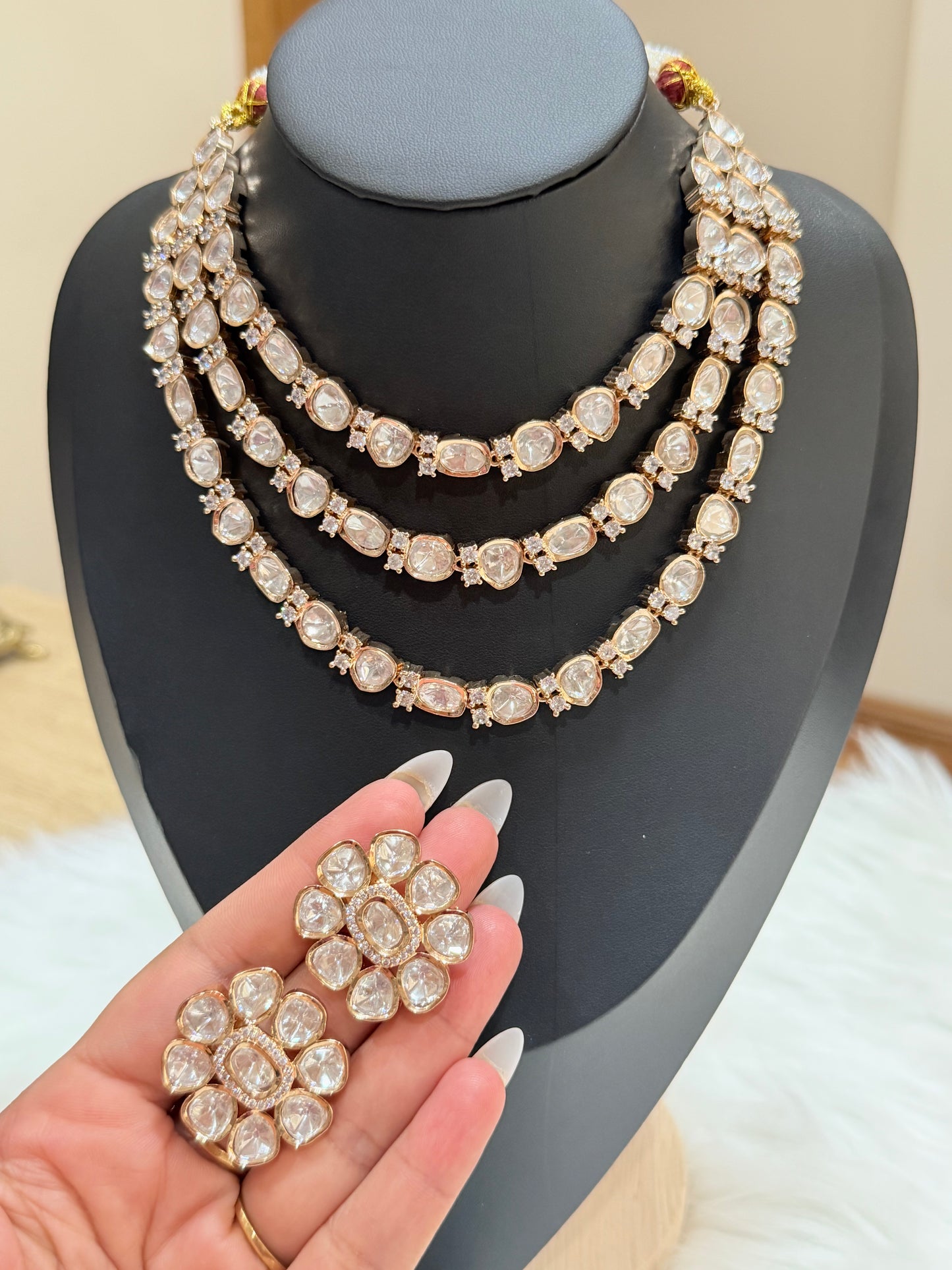 Premium tyani inspired necklace set