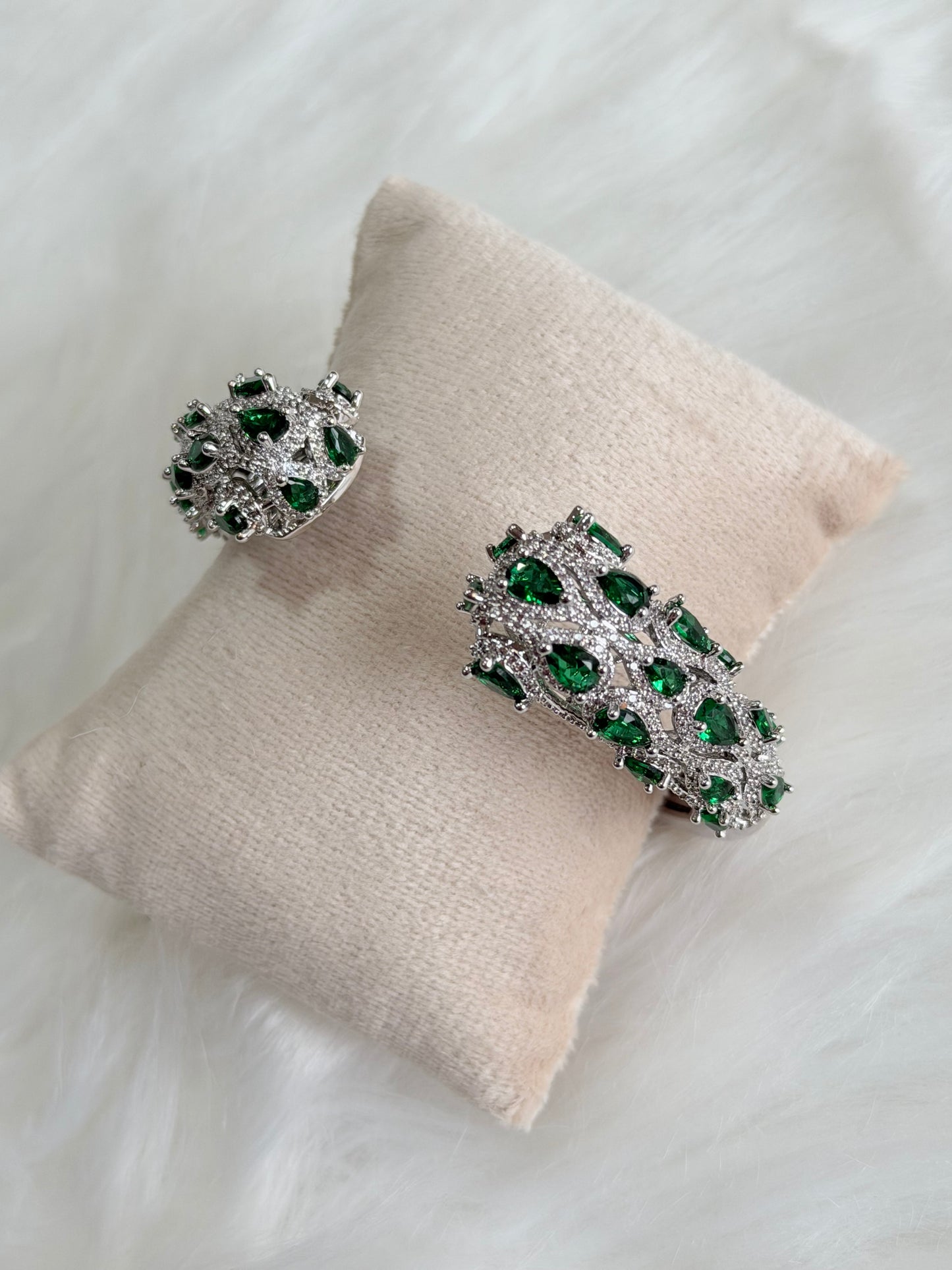 Exclusive bracelet with VVS clarity