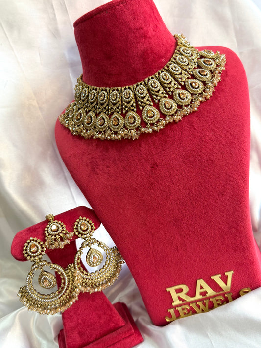 Premium Ad necklace set