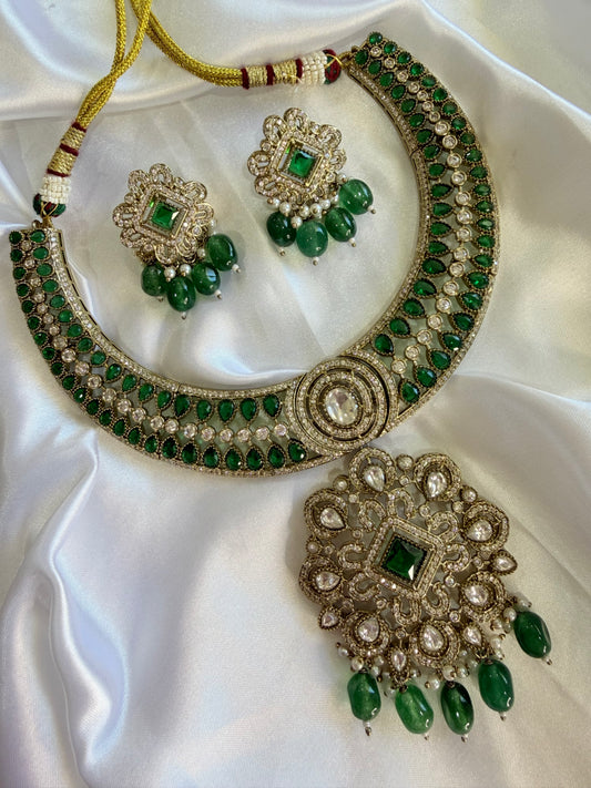 Premium necklace set