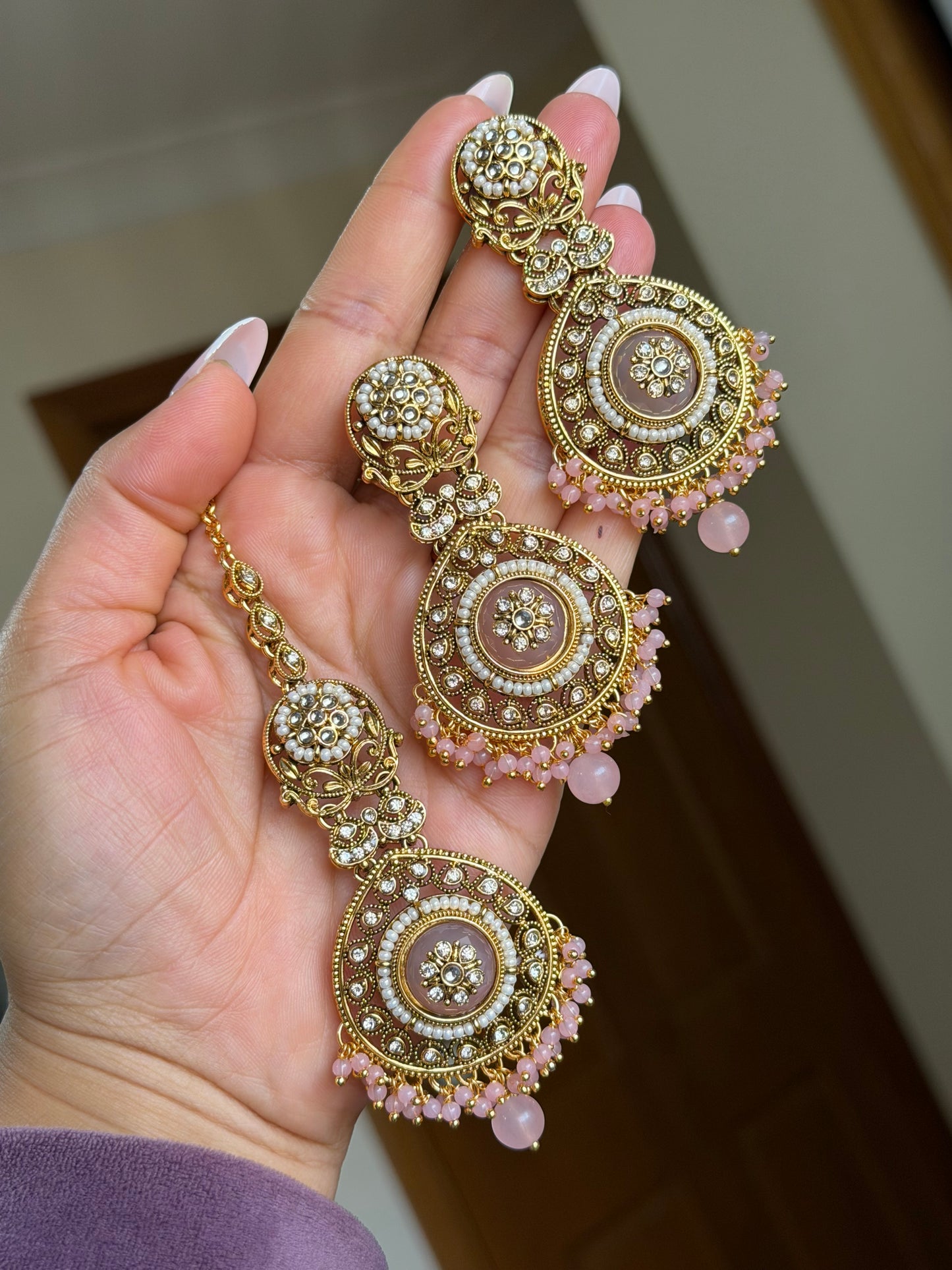 Kundan earrings tikka set