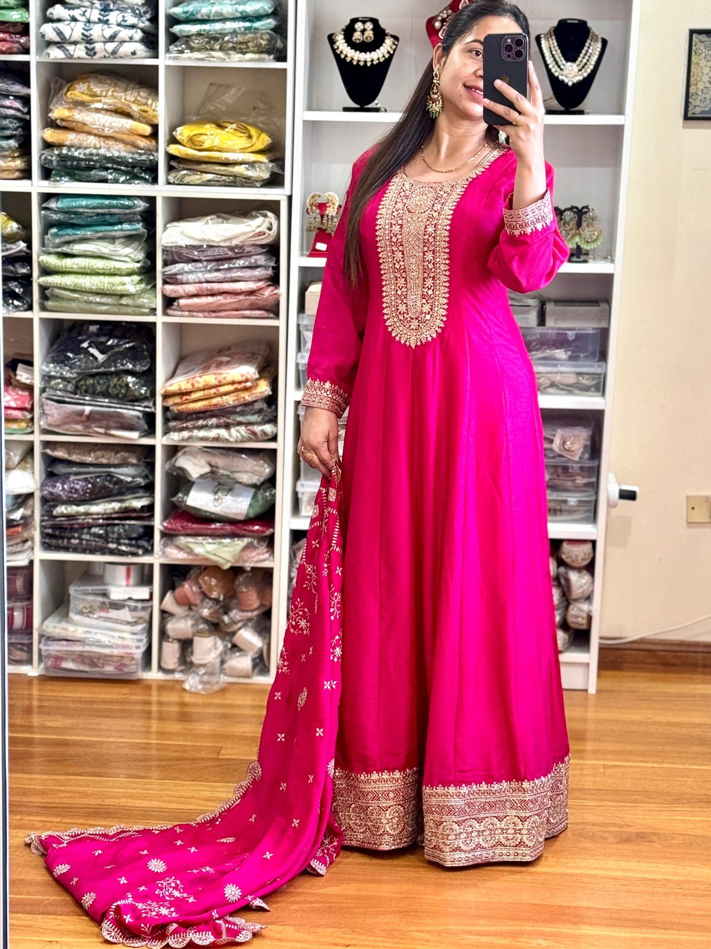 PREMIUM SILK ANARKALI(Free size stitch)
