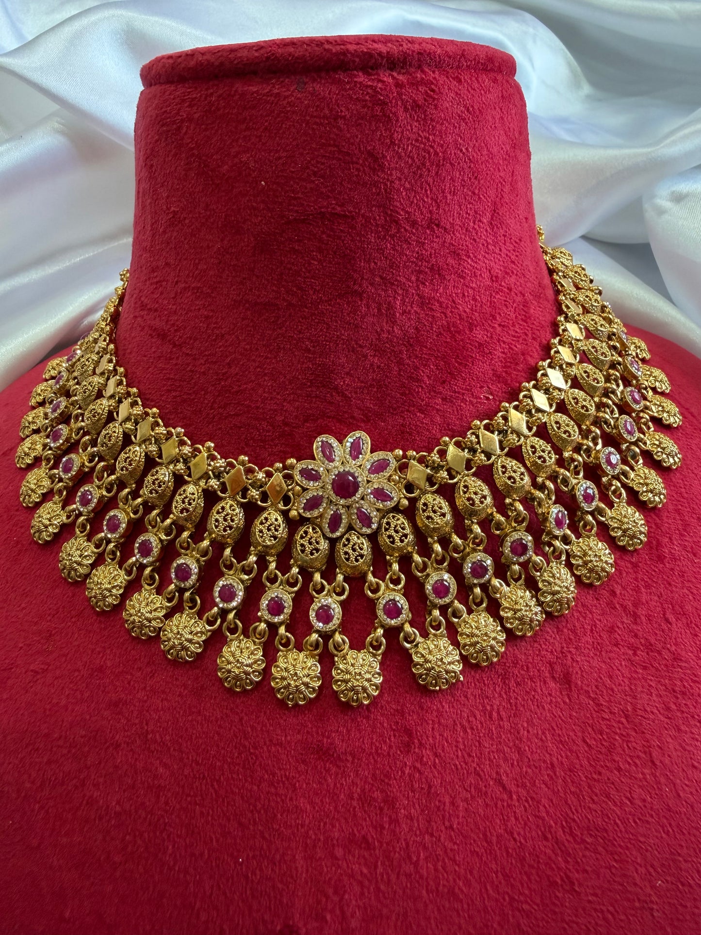 Premium gold look necklace set