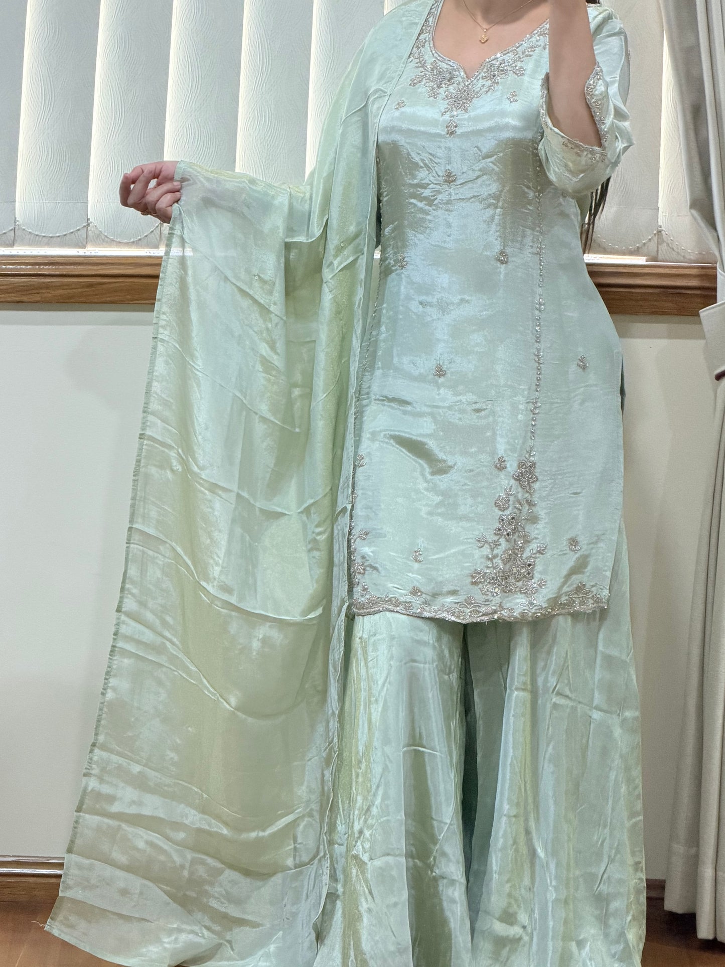 Viscose Shimmer Heavy Handwork Suit