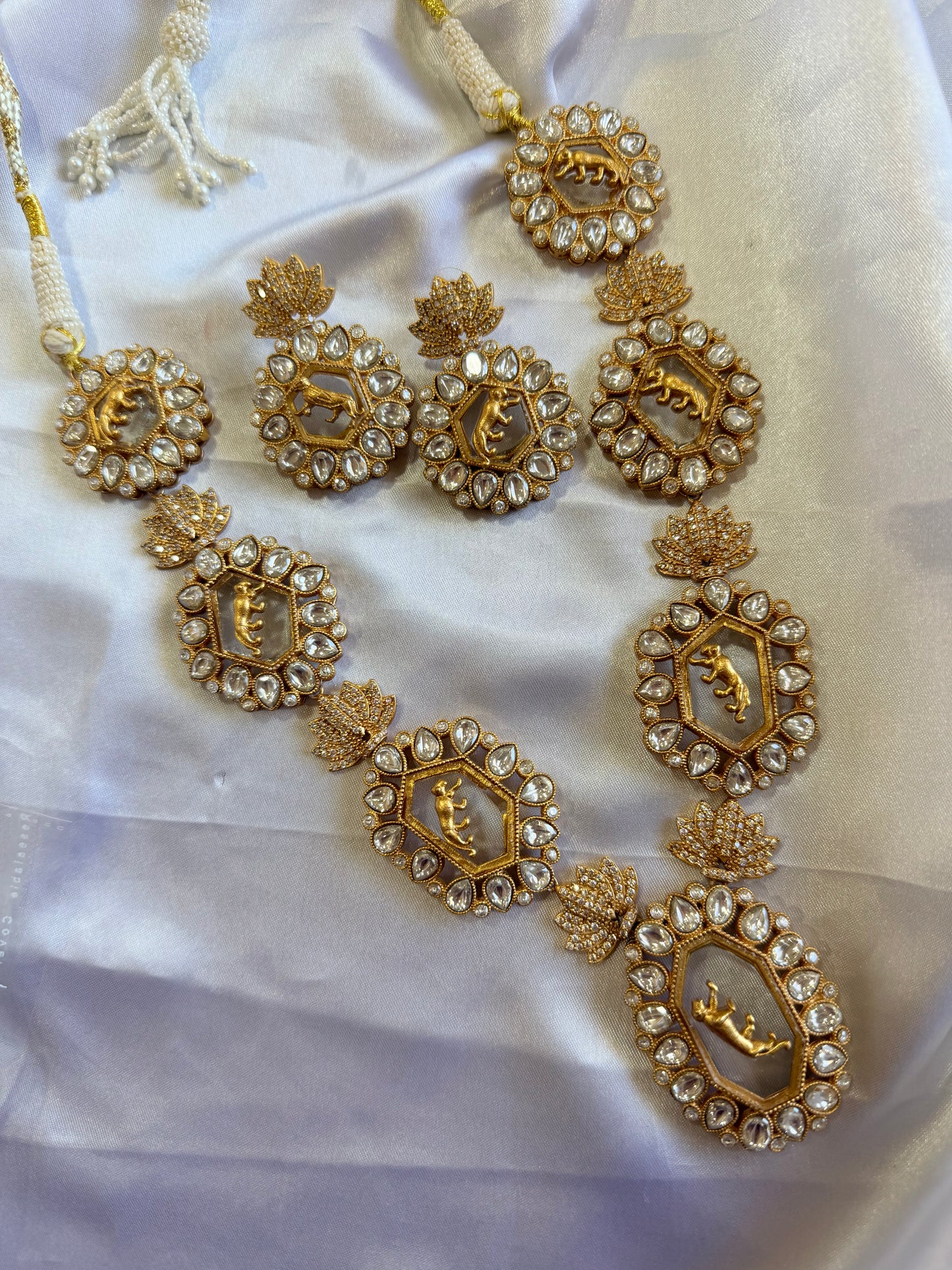 Premium sabyasachi inspired necklace set
