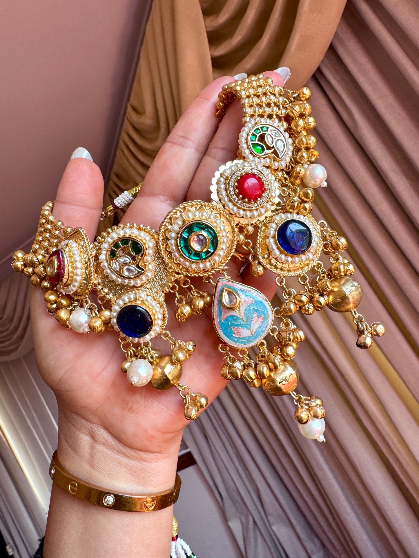 Premium fusion necklace set