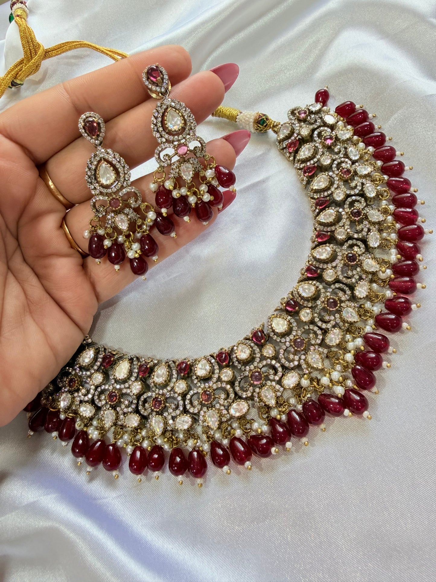 Premium tyani inspired necklace set