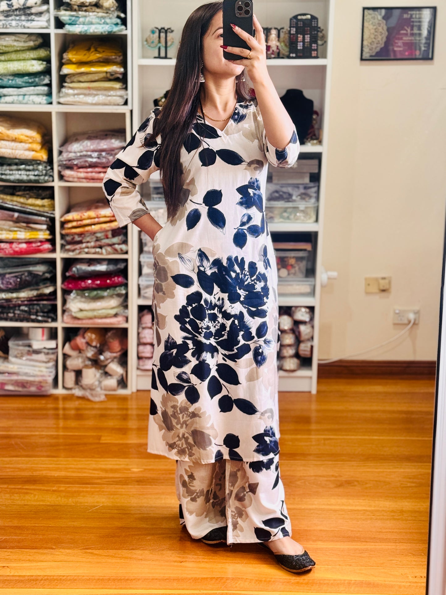 HEAVY REYON WITH PRINT WORK TO FESTIVE WEAR KURTI PANT STYLE DESIGNER 2 PIECE COMBO SUIT