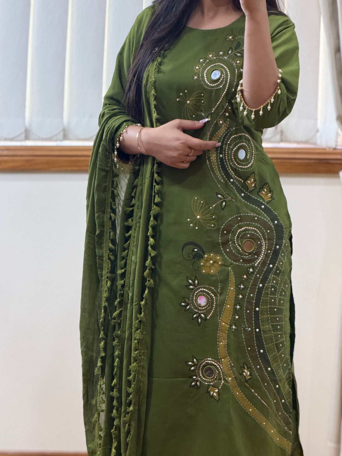 Cotton suit with original mirror eork