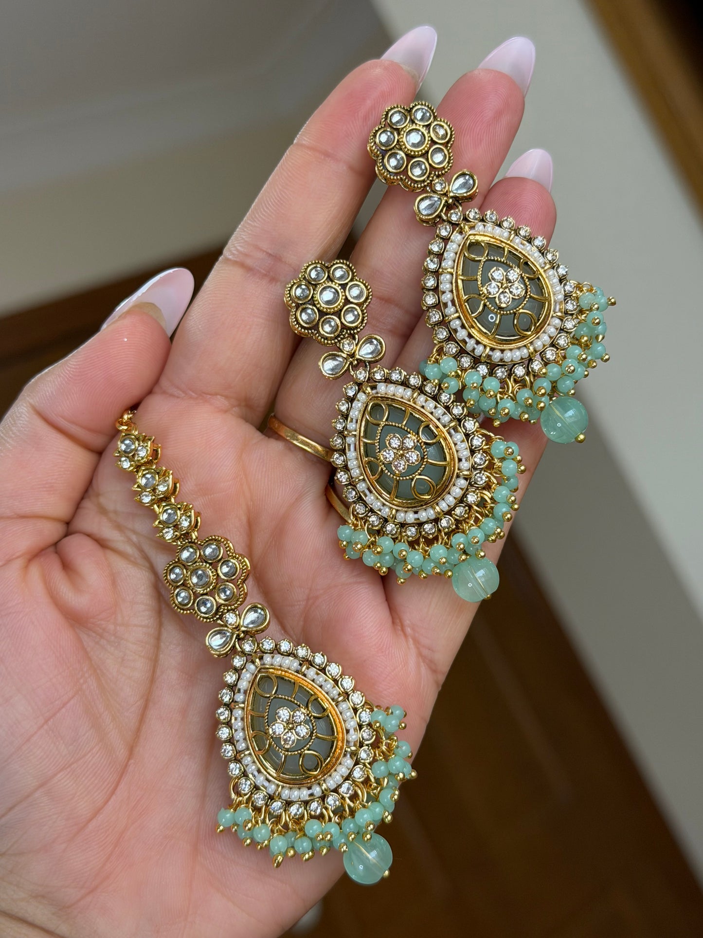 Kundan earrings