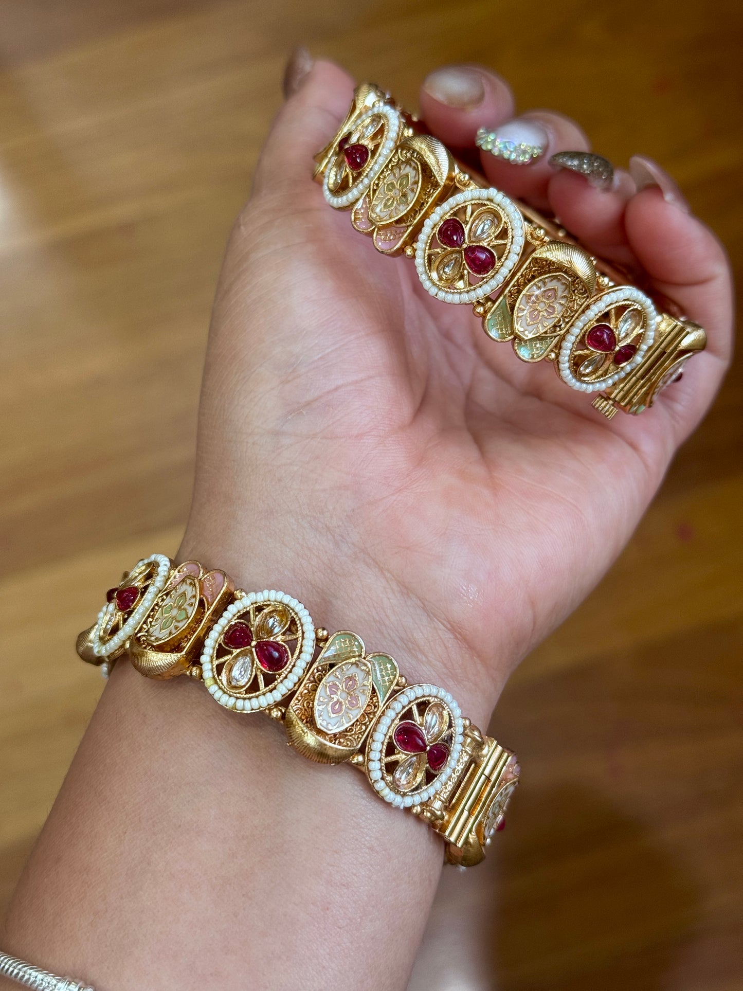 Premium gold look openable kangan