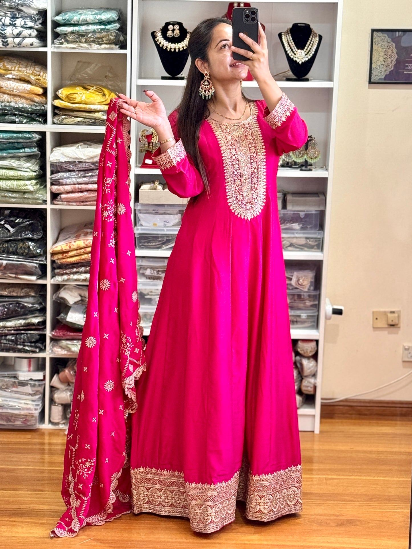 PREMIUM SILK ANARKALI(Free size stitch)