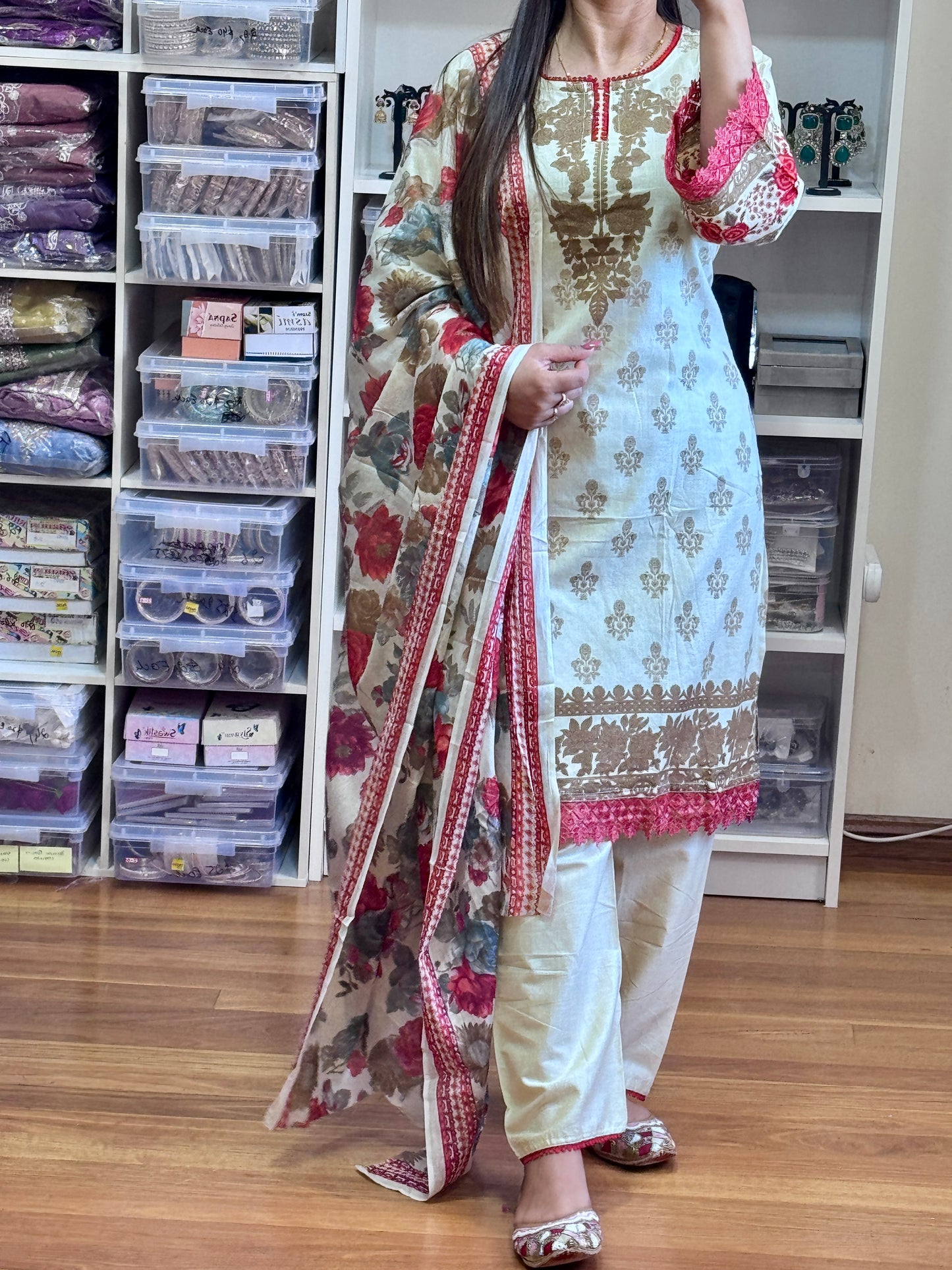 HEAVY LAWN COTTON KARACHI PRINT SUIT