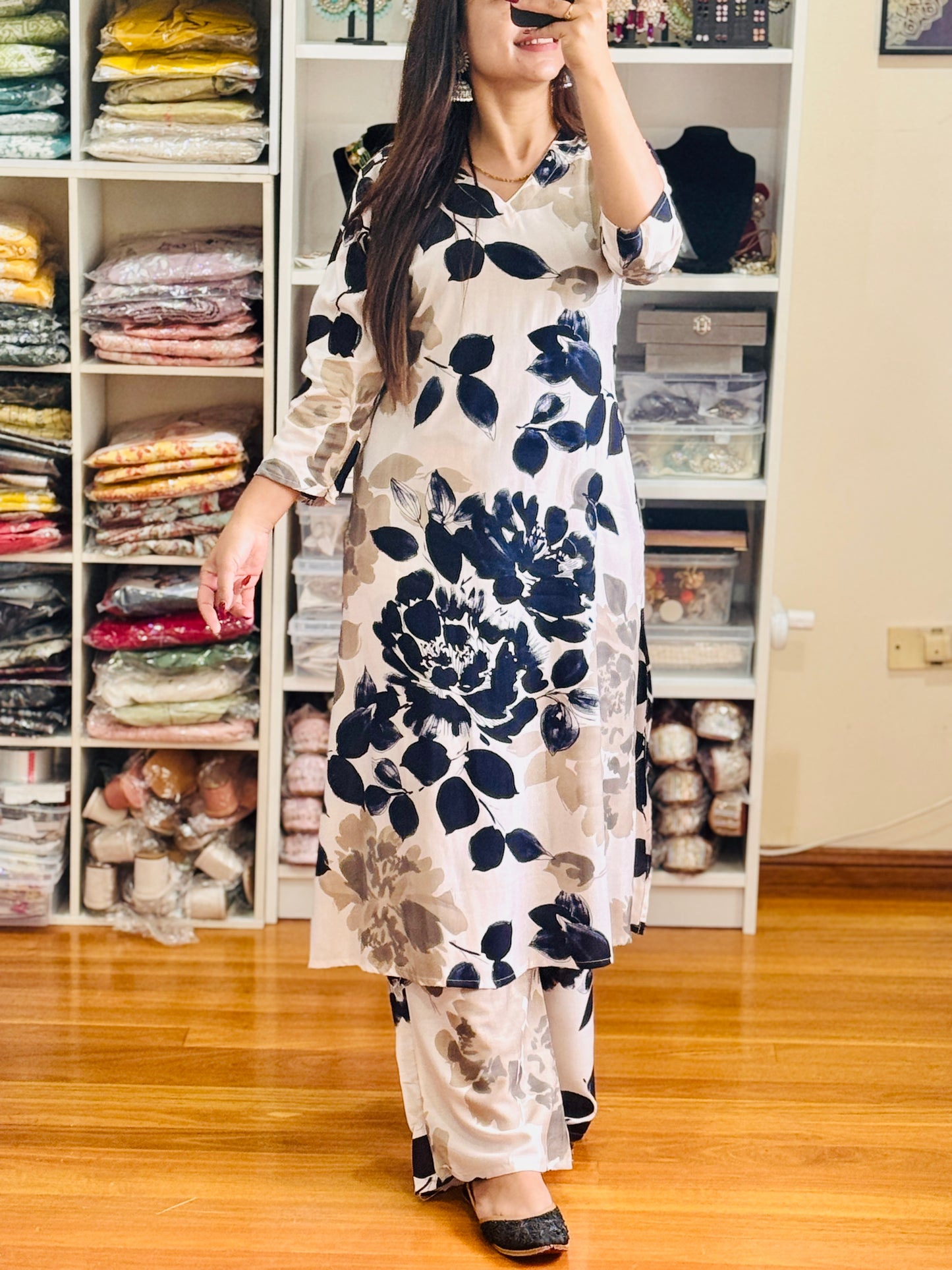 HEAVY REYON WITH PRINT WORK TO FESTIVE WEAR KURTI PANT STYLE DESIGNER 2 PIECE COMBO SUIT