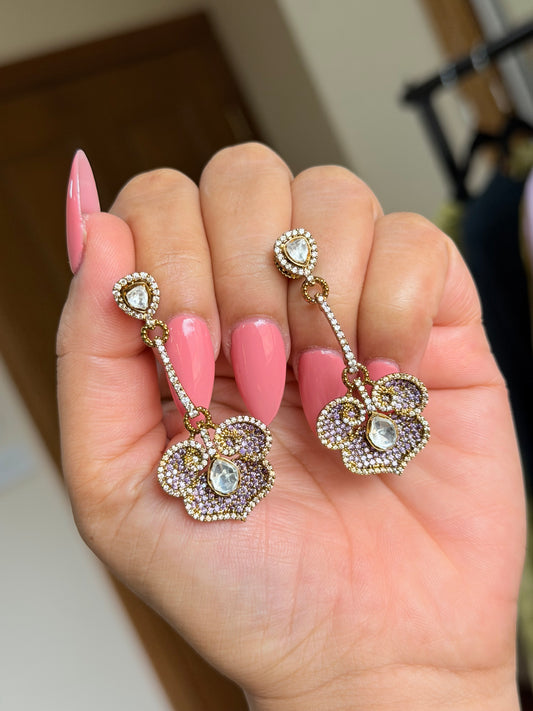 Ad earrings ( light purple)