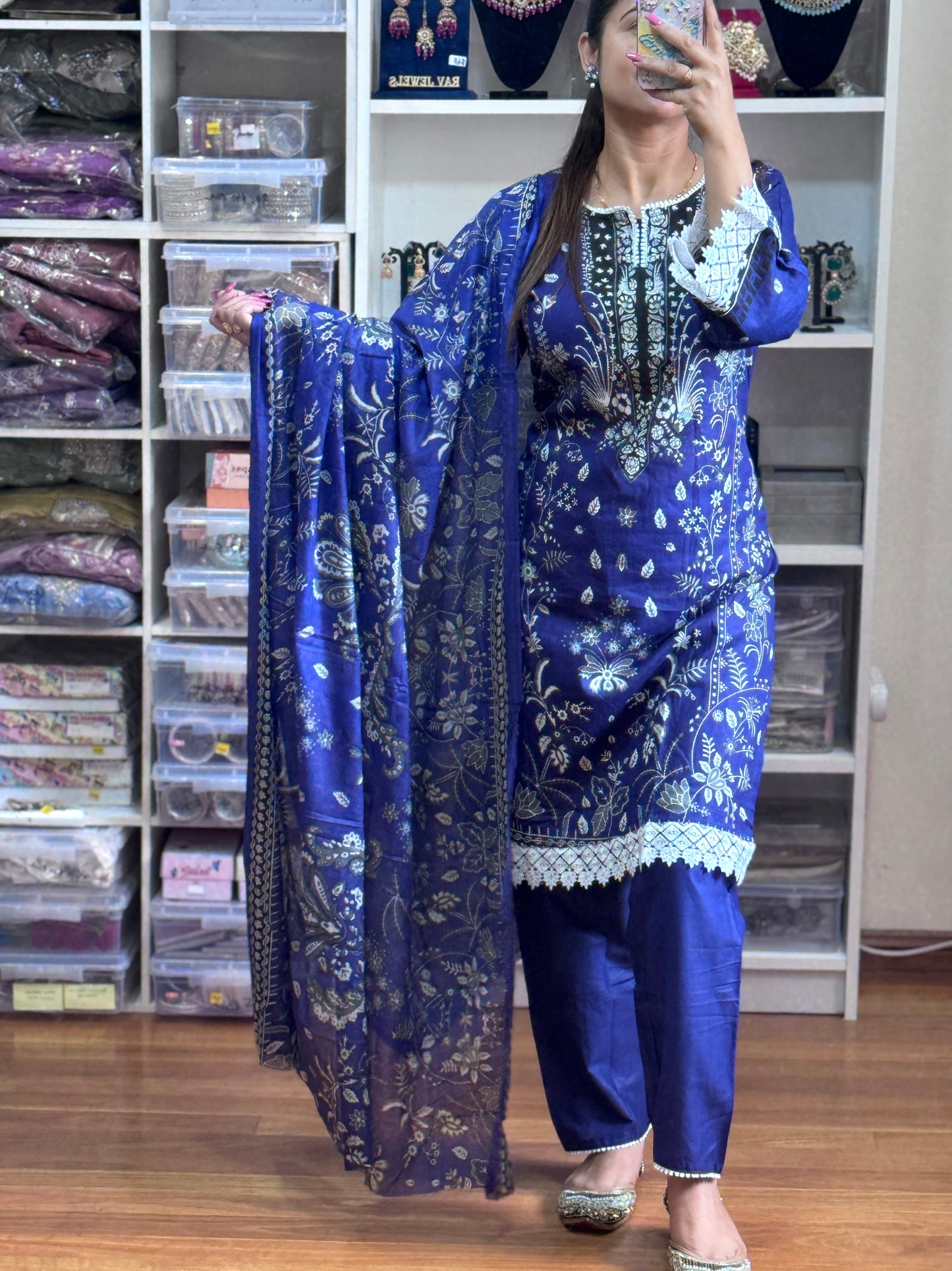 HEAVY LAWN COTTON KARACHI PRINT SUIT