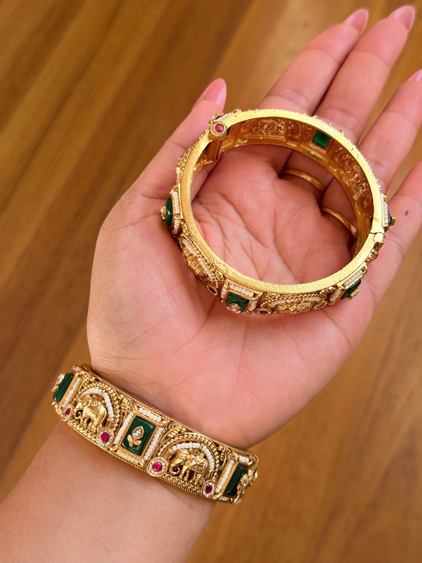 Premium gold look openable kangan