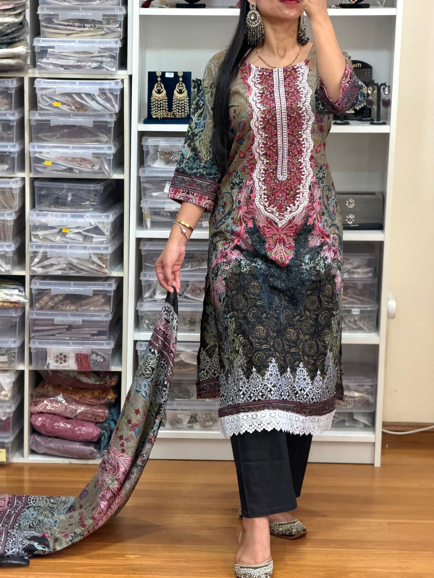 Elegant Cotton Pakistani Suit with Neck Patch & Digital Print