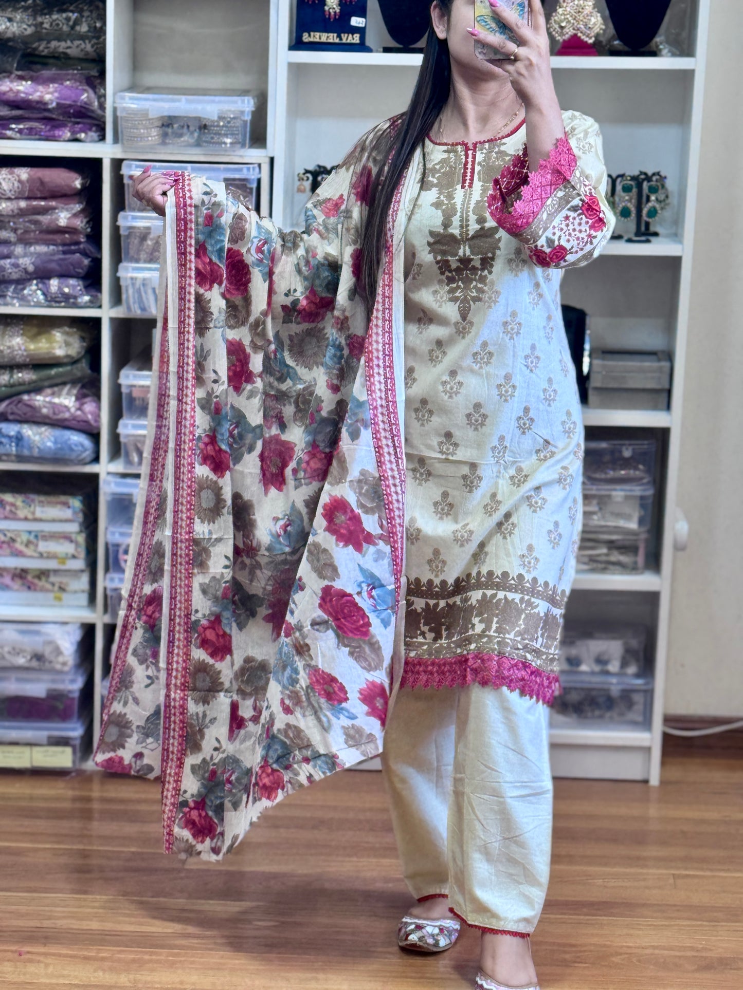 HEAVY LAWN COTTON KARACHI PRINT SUIT
