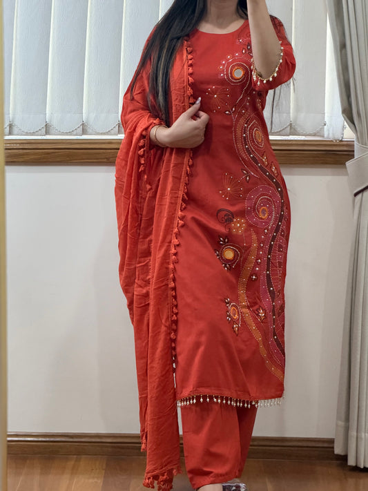 Cotton suit with original mirror eork