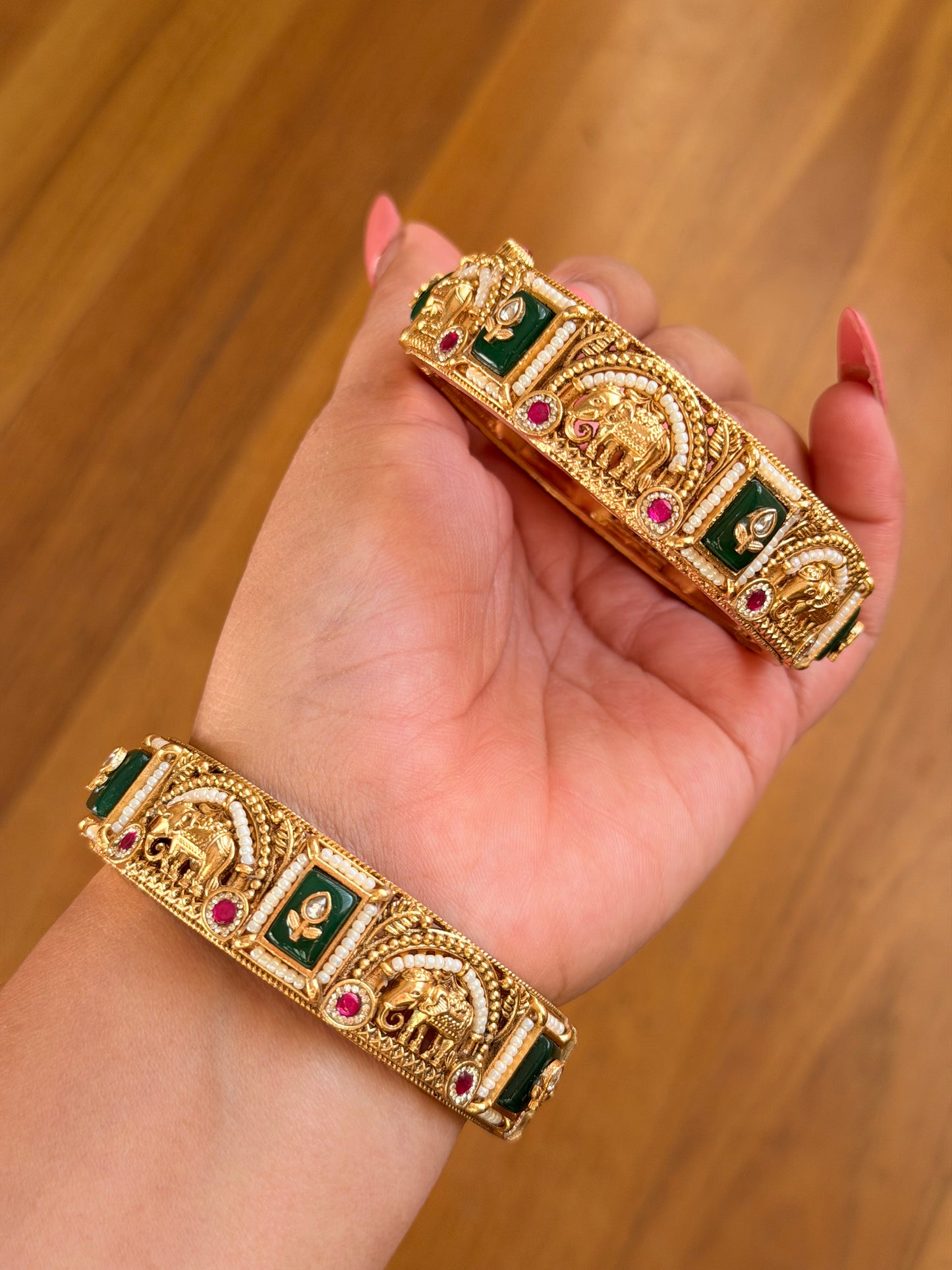 Premium gold look openable kangan